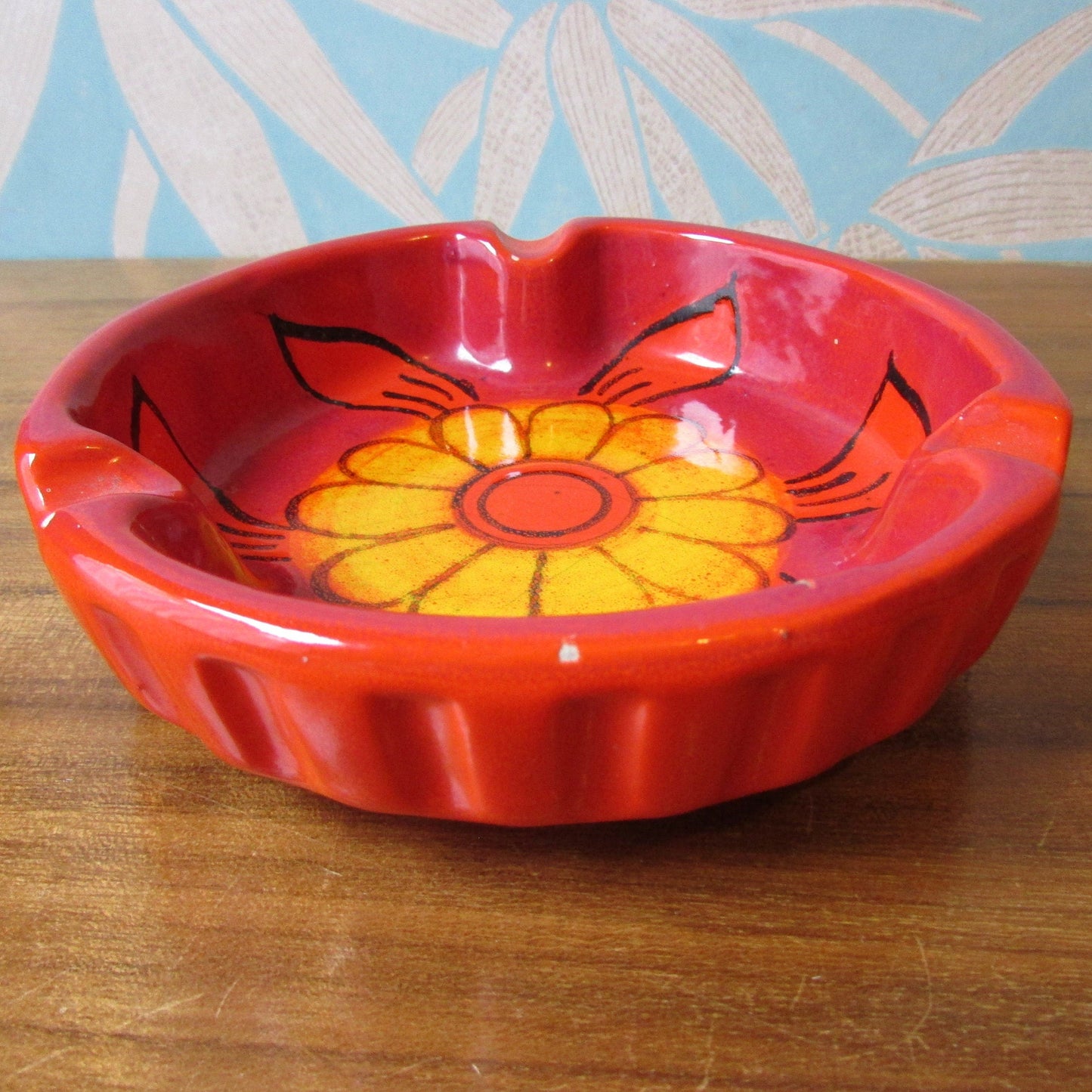 1960s Italian ceramic orange & yellow flower detail ashtray