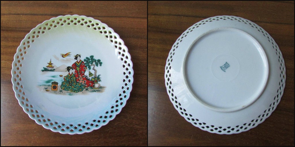 Set of 4 vintage Schumann Bavaria pierced-edge cake plates with Geisha design