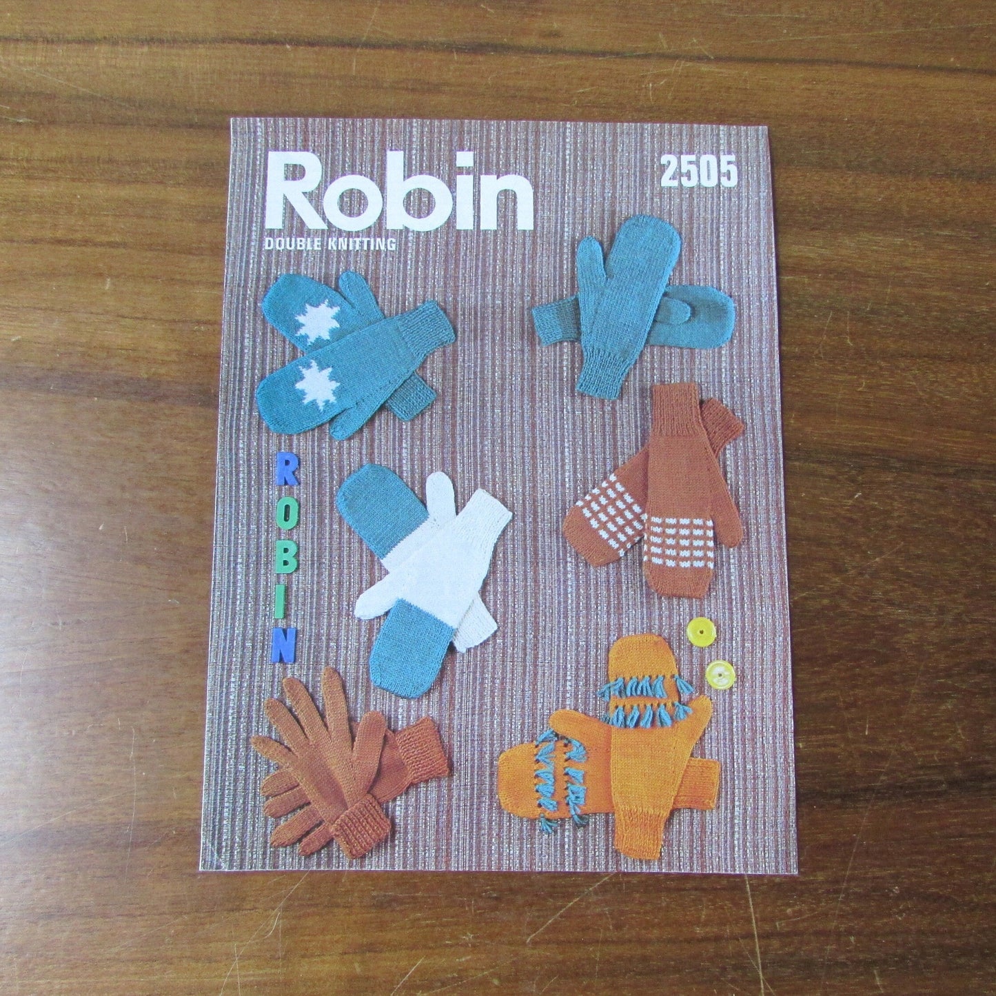 Vintage Robin 2505 knitting pattern for gloves and mitts