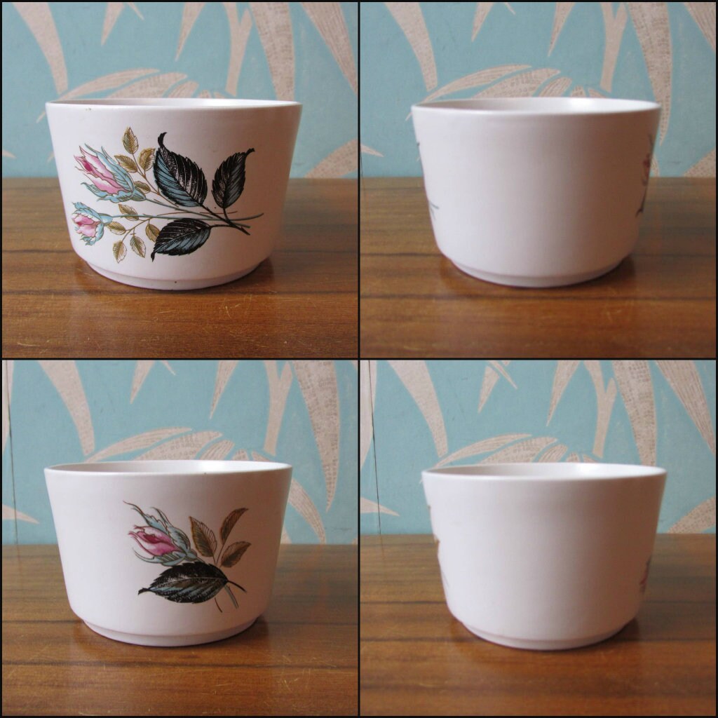 1959 J&G Meakin Studio "Night Club" rose patterned tea set