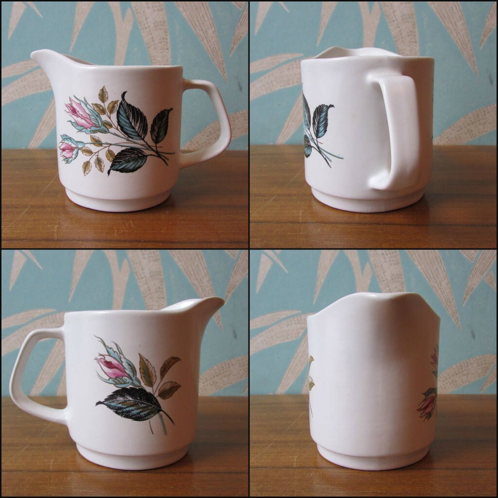 1959 J&G Meakin Studio "Night Club" rose patterned tea set