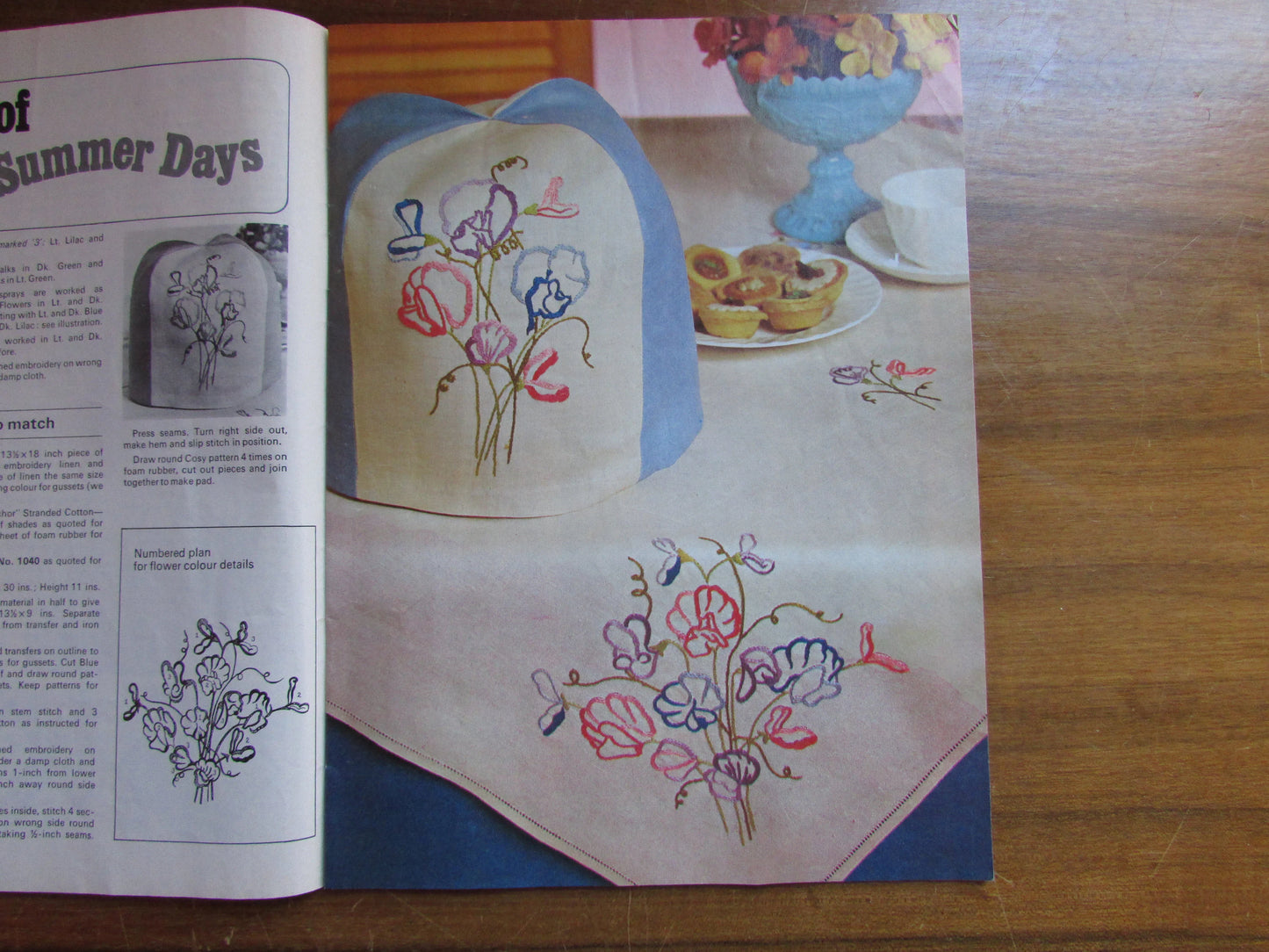 1970 Stitchcraft knitting & embroidery pattern booklet