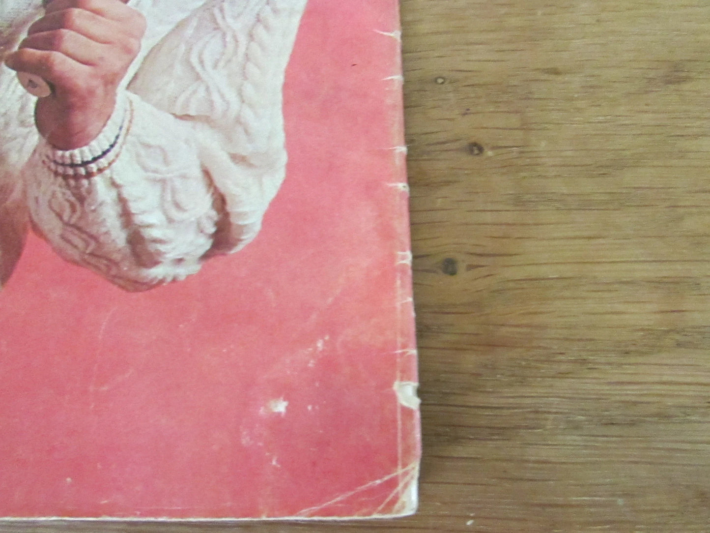 1969 Stitchcraft knitting booklet; Knitting in Holiday Mood