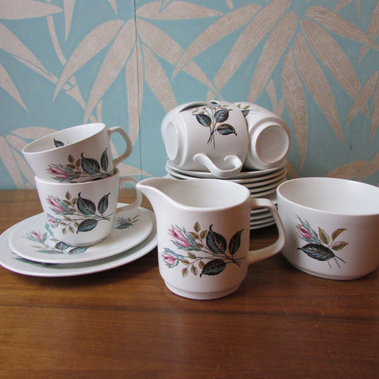 1959 J&G Meakin Studio "Night Club" rose patterned tea set