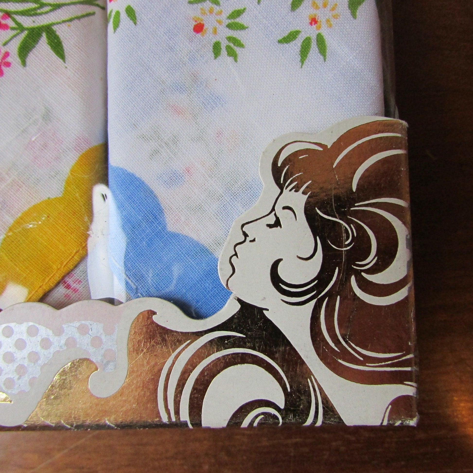 1960s ladies all cotton floral handkerchiefs gift set
