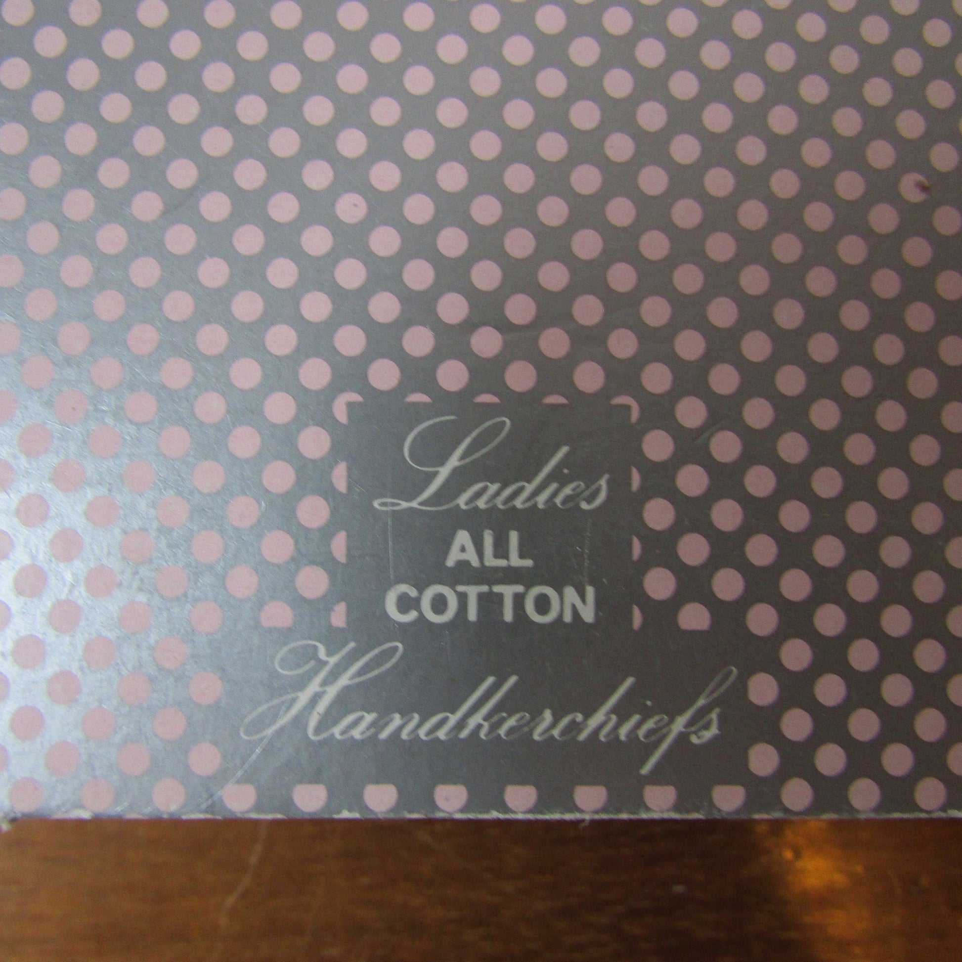 1960s ladies all cotton floral handkerchiefs gift set