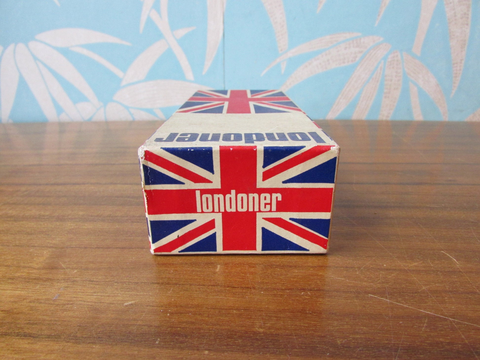 Vintage cardboard Londoner pipe box filled with assorted embroidery threads
