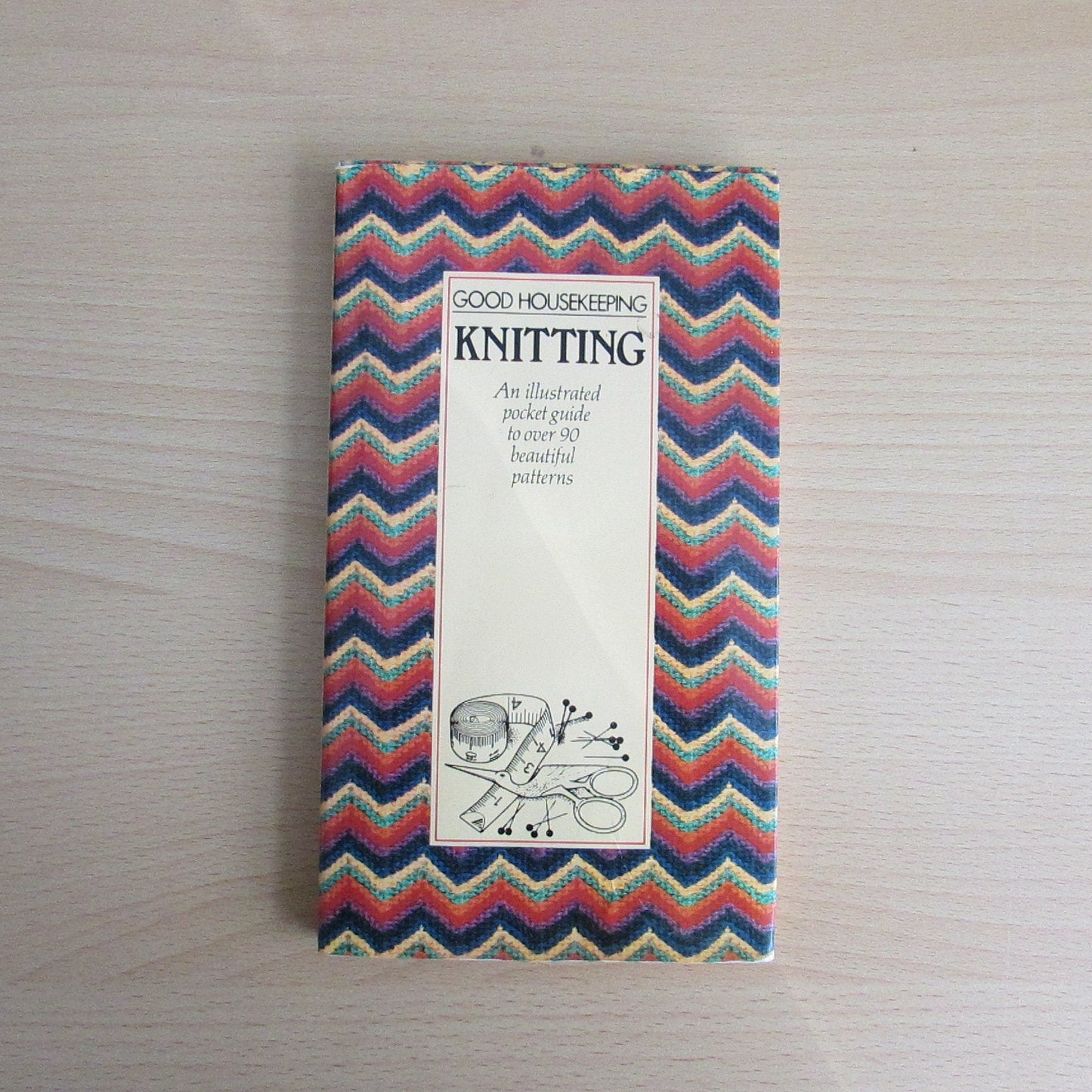 Good Housekeeping Knitting: An Illustrated Pocket Guide to Over 90 Beautiful Patterns, by Dorothea Hall (Hardback, 1983)