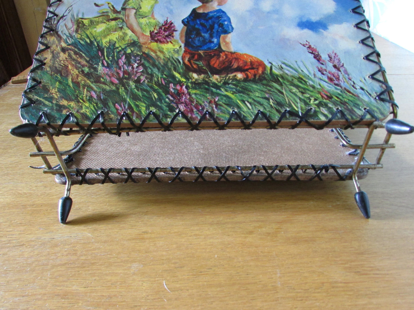 1960s kitsch Dallas Simpson urchin children magazine rack, atomic styling