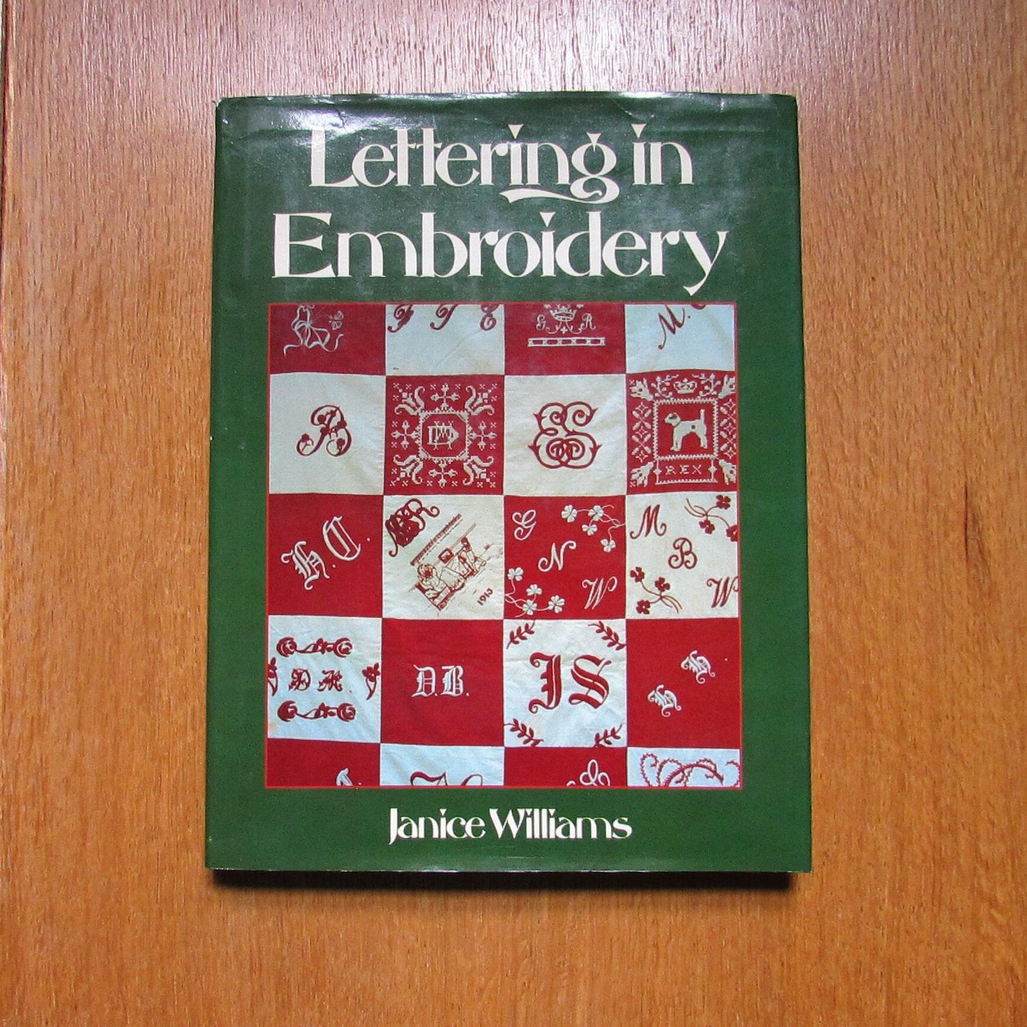 Lettering in Embroidery, by Janice Williams (Hardback, 1982)