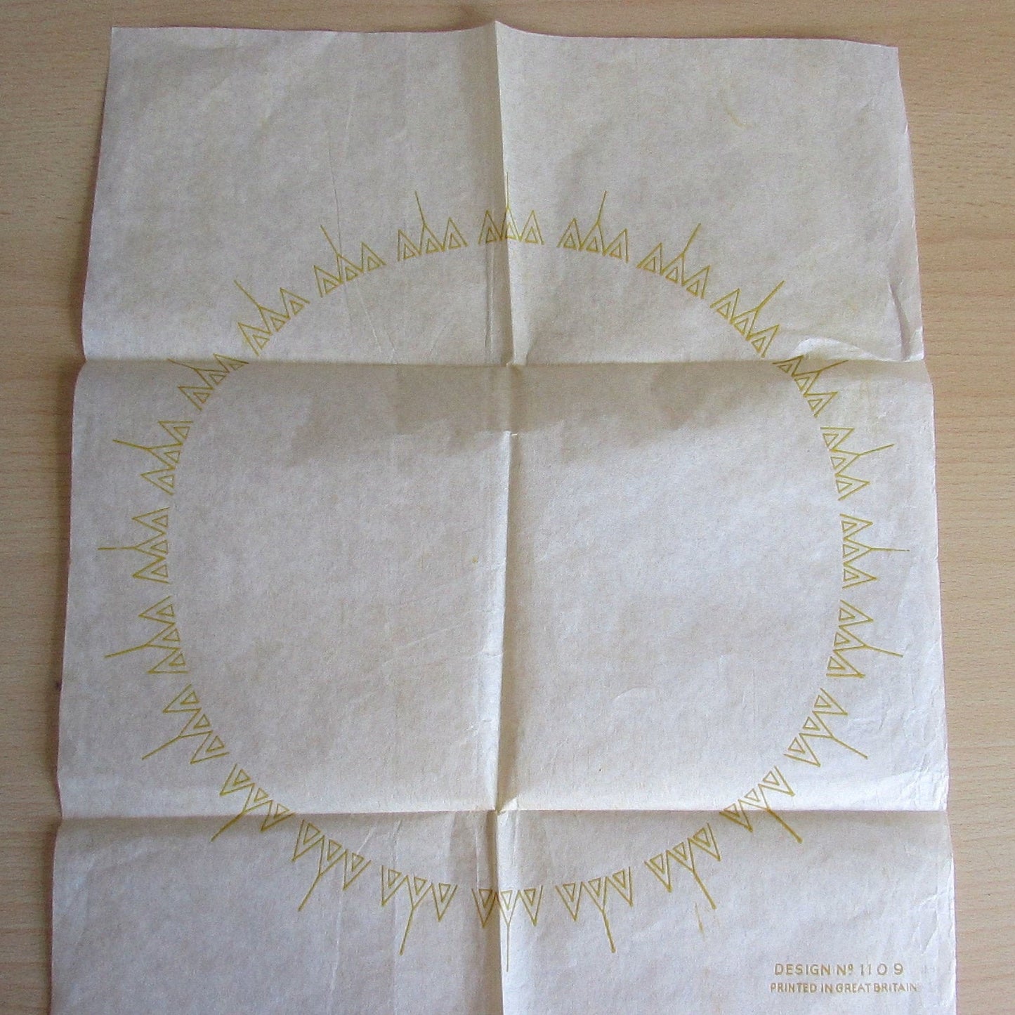 Unused vintage aztec-style border/circle design No.1109 embroidery transfer