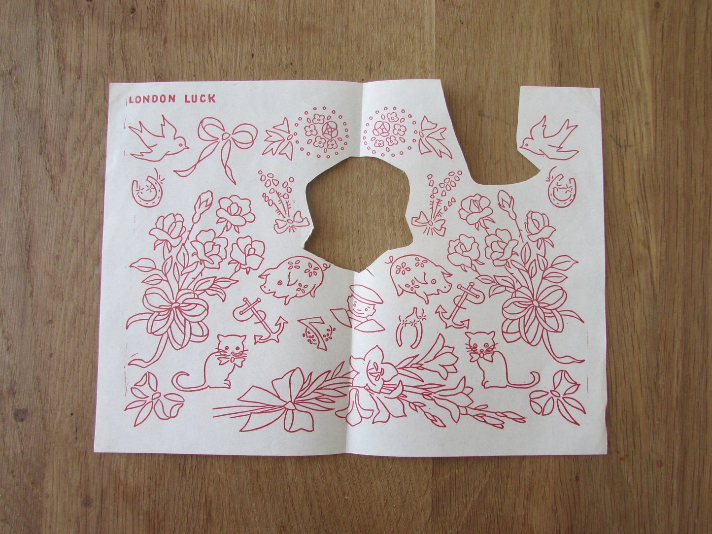 Used 1950s Norman Hartnell's 'London Pride' transfer library