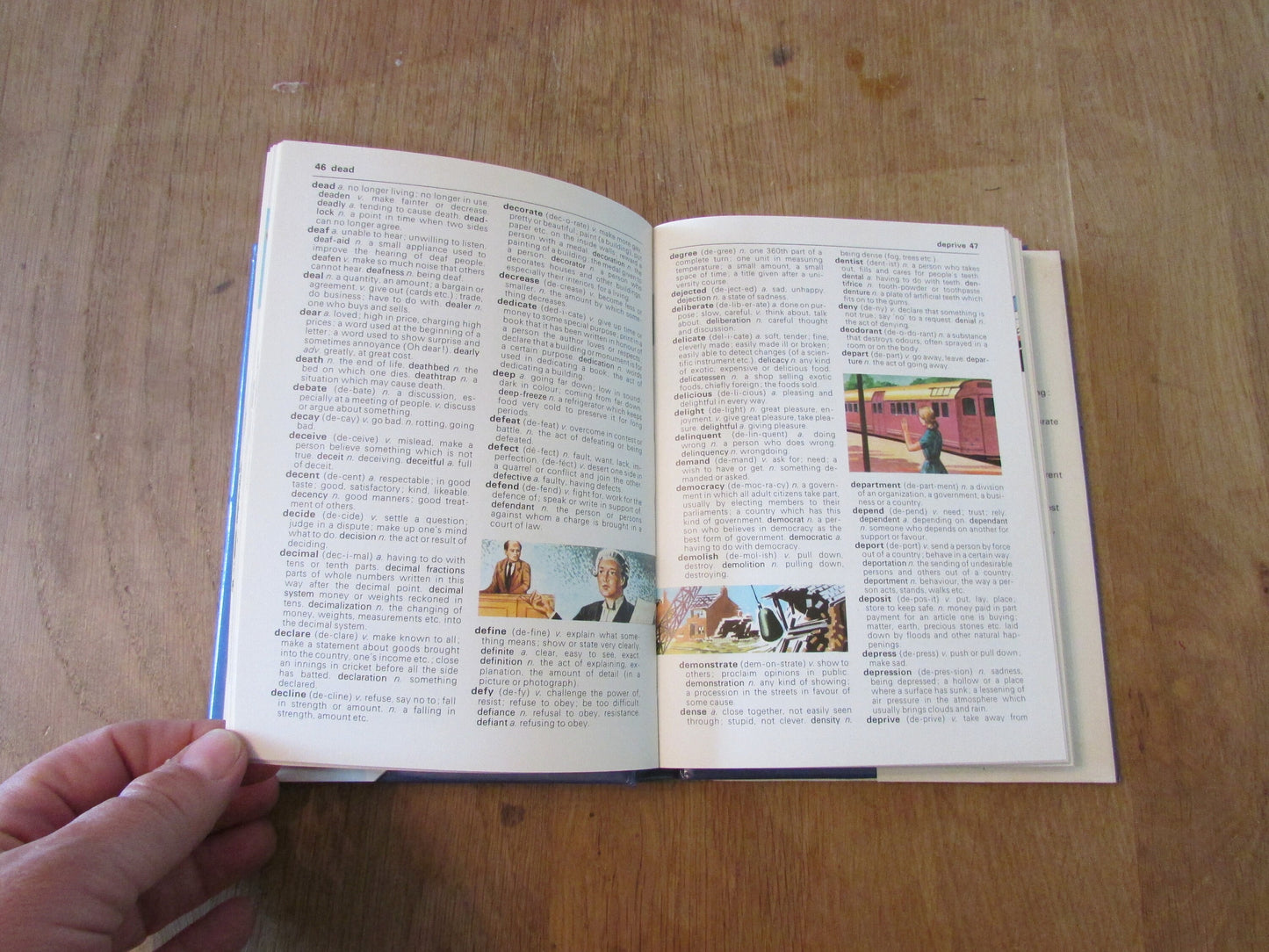 Hamlyn Shorter all-colour children's dictionary (Hardback, 1978)