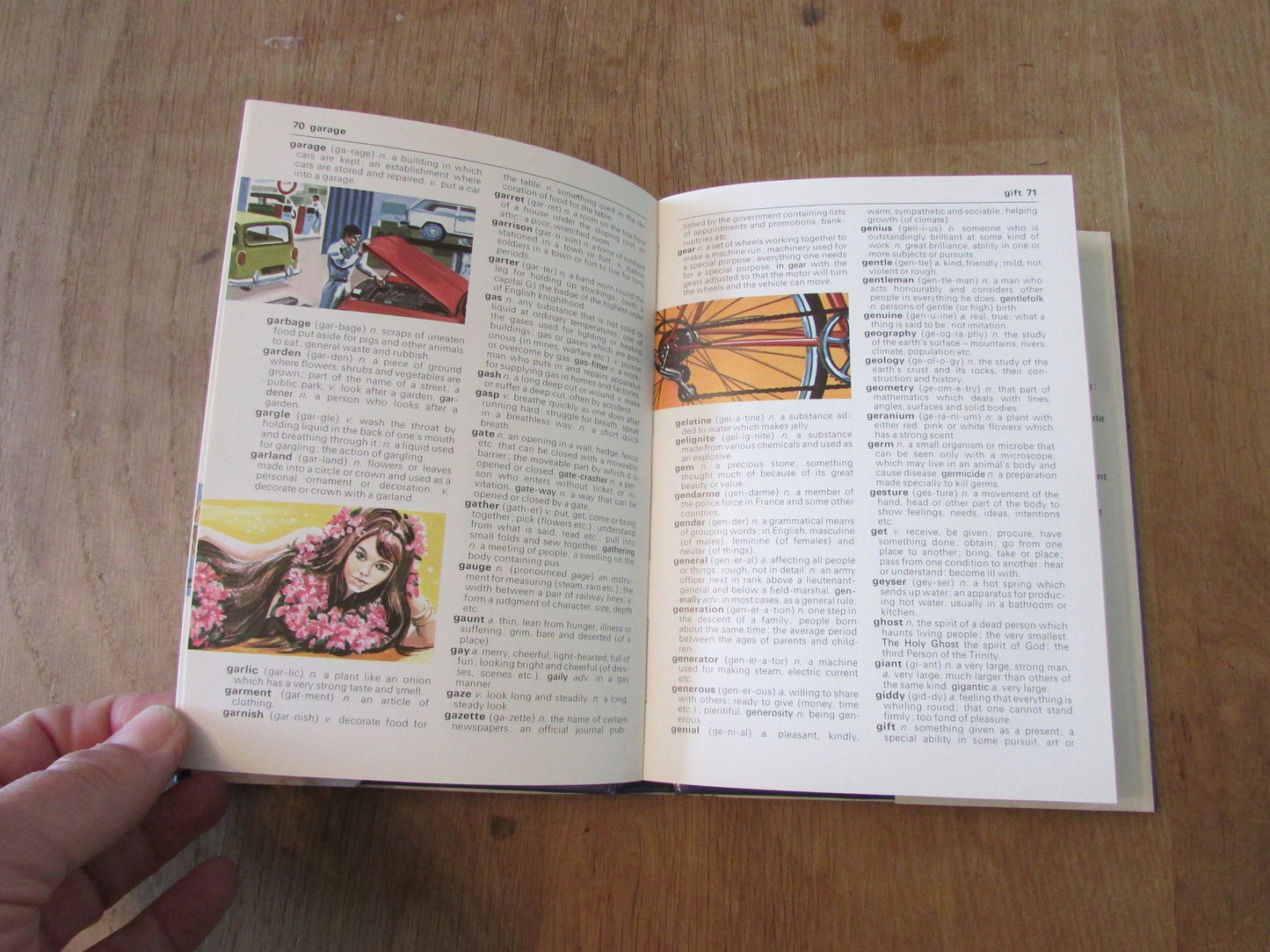 Hamlyn Shorter all-colour children's dictionary (Hardback, 1978)