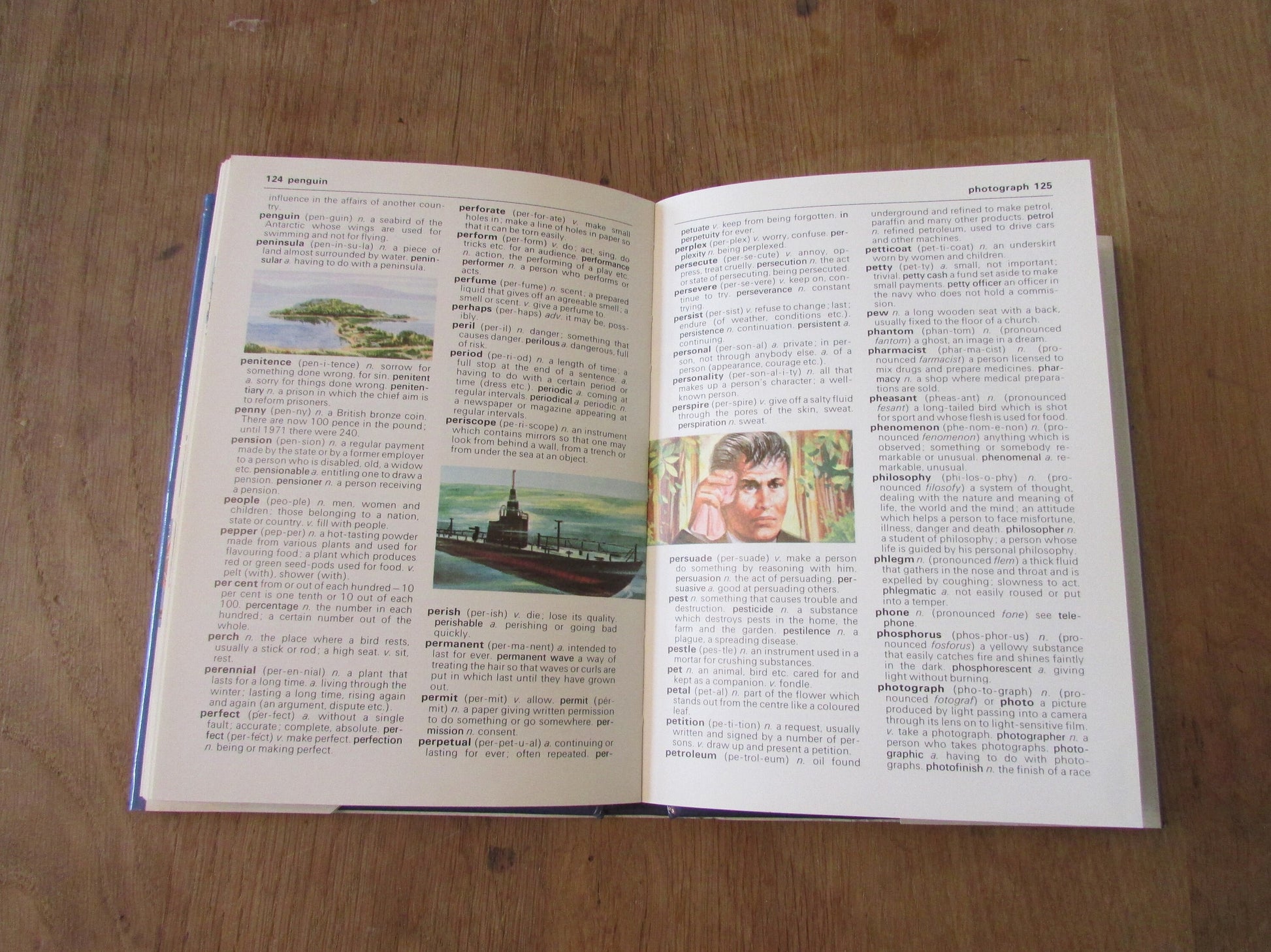 Hamlyn Shorter all-colour children's dictionary (Hardback, 1978)