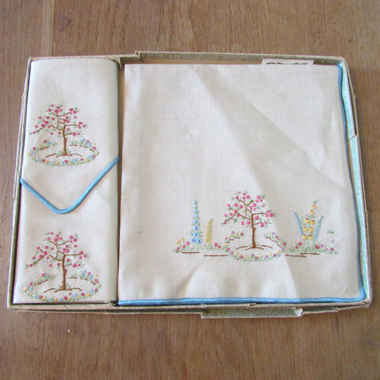 Vintage Irish Linen Tete a Tete tablelinen set, with original packaging