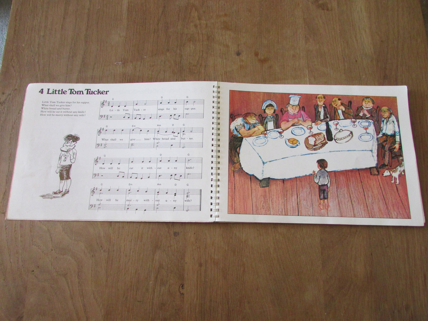 Sing Hey Diddle Diddle: 66 nursery rhymes with their traditional tunes, by Beatrice Harrop (Softback, 1986)