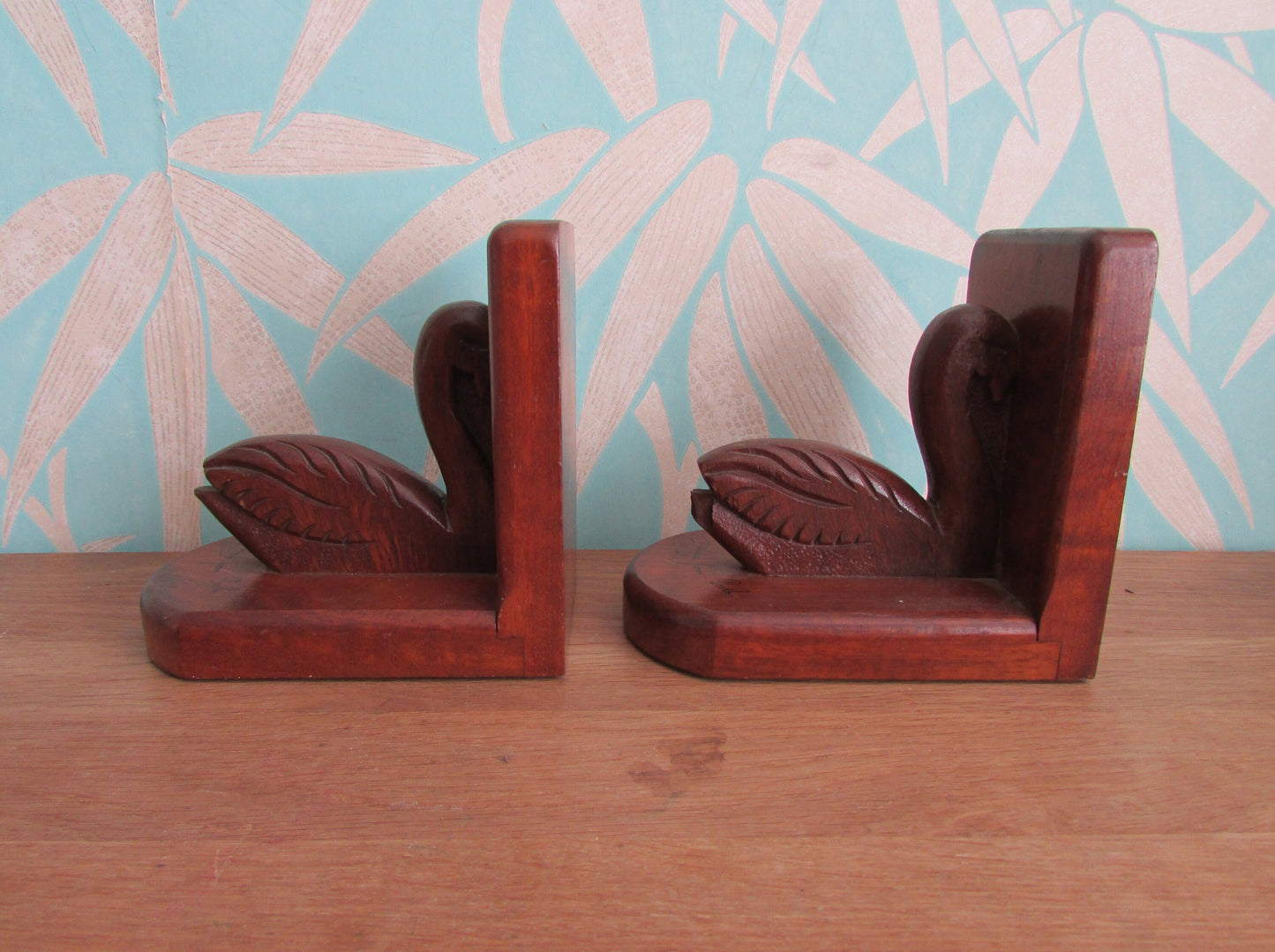 Pair of Art Deco "Greetings from Perth" wooden Pelican bookends