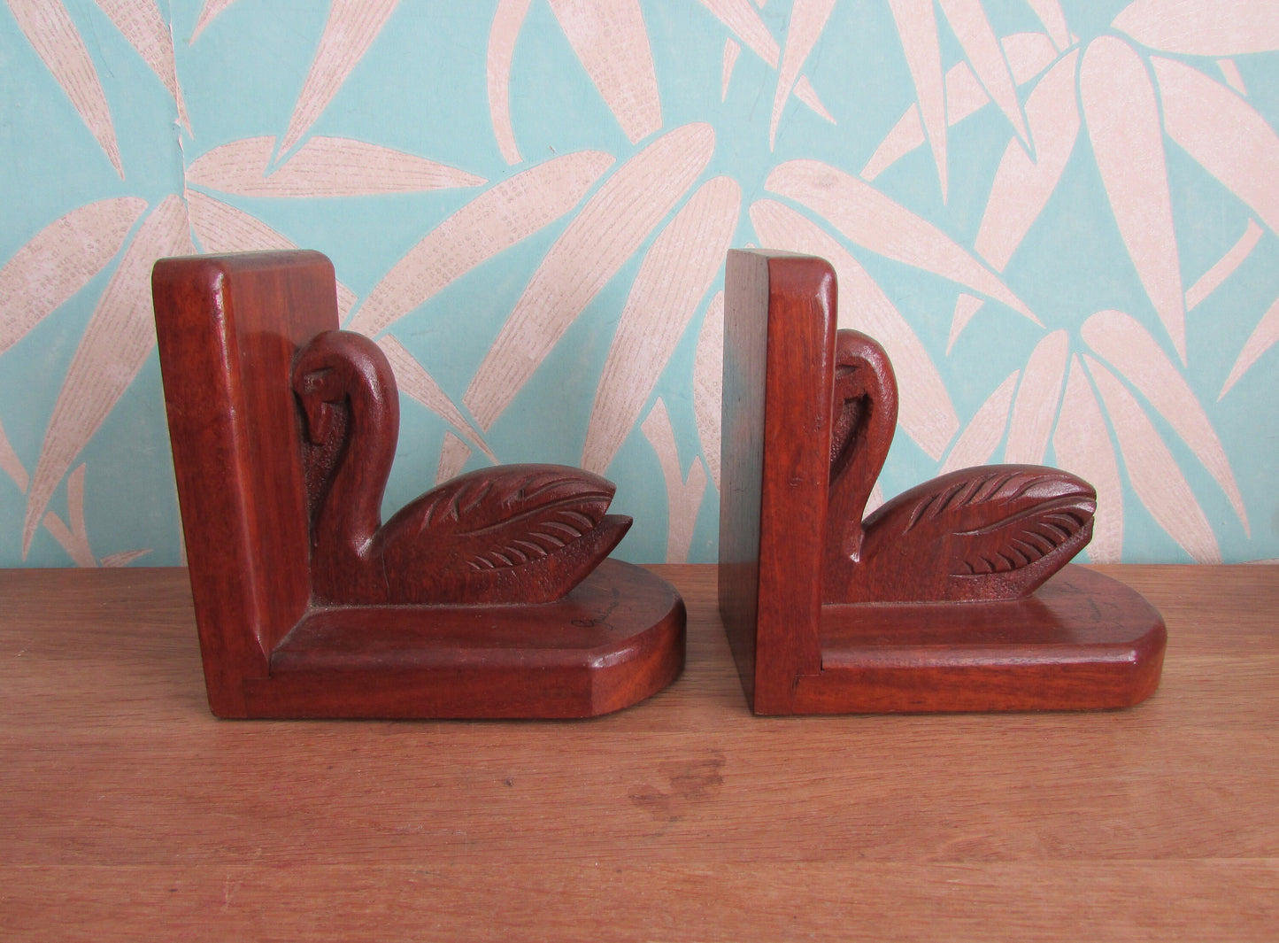 Pair of Art Deco "Greetings from Perth" wooden Pelican bookends