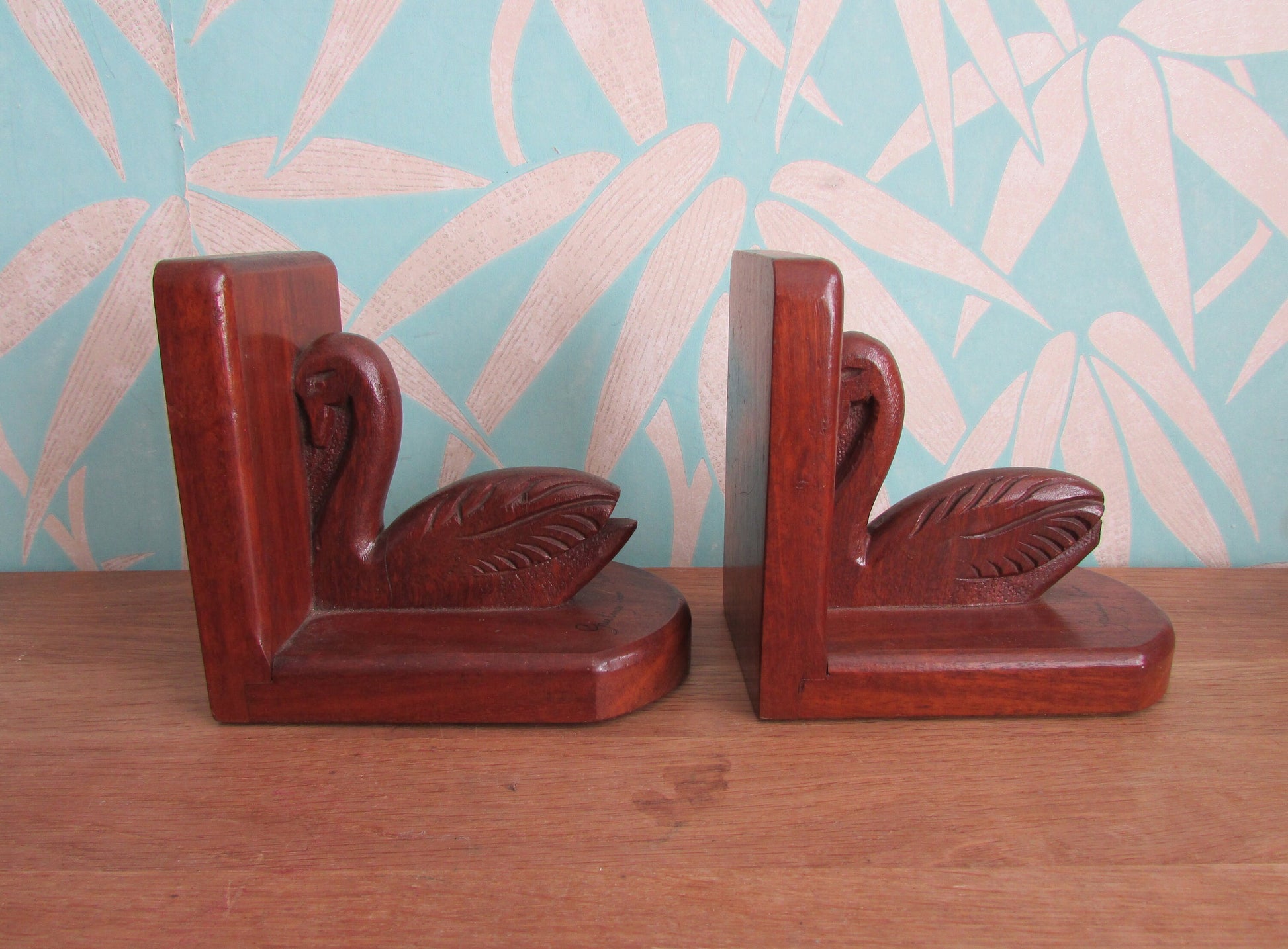 Pair of Art Deco "Greetings from Perth" wooden Pelican bookends