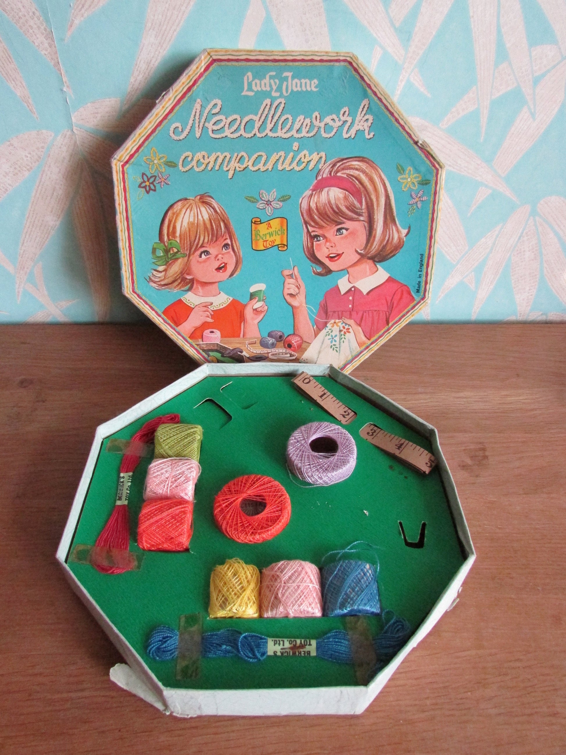 Mid-century Lady Jane No.105 Needlework Companion, made in England