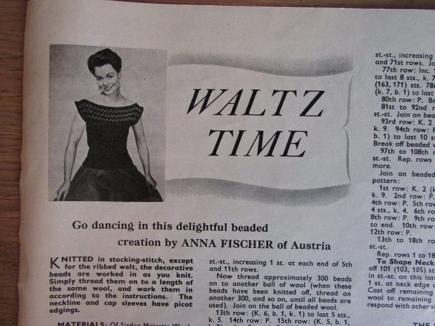 1950s Sirdar Woman's Illustrated Knitting gift book: Continental Jumpers