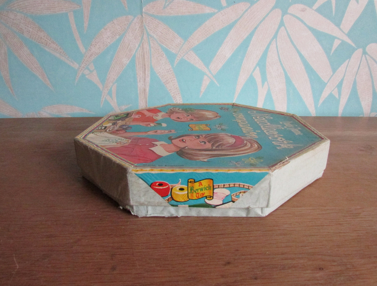 Mid-century Lady Jane No.105 Needlework Companion, made in England