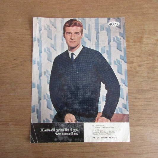 Vintage Ladyship Wools 4077 knitting pattern for man's two-colour "cube pattern" raglan sleeved sweater