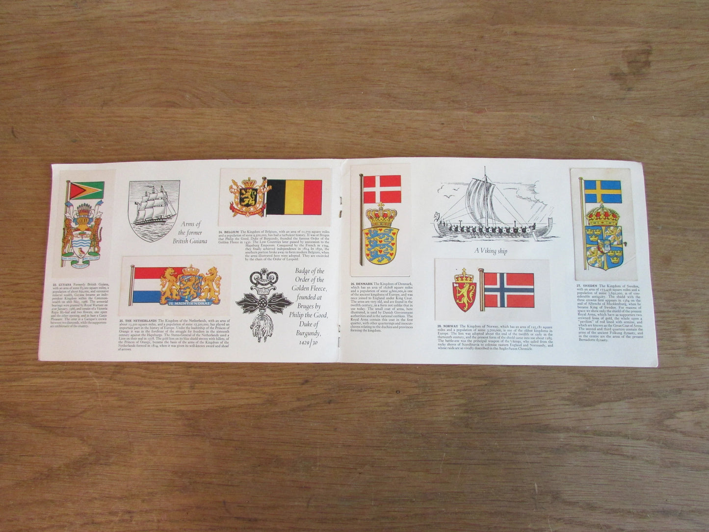 1967 Brooke Bond Picture Cards: Flags & Emblems of the World, complete