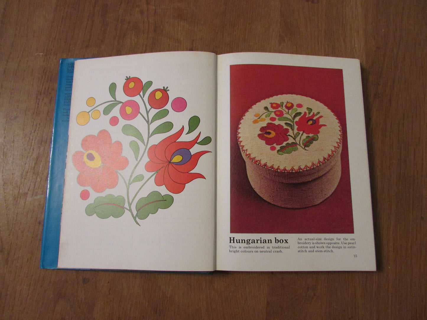 W.H Smith The Book of Crafts, by C. Pavey (Hardback, 1979)