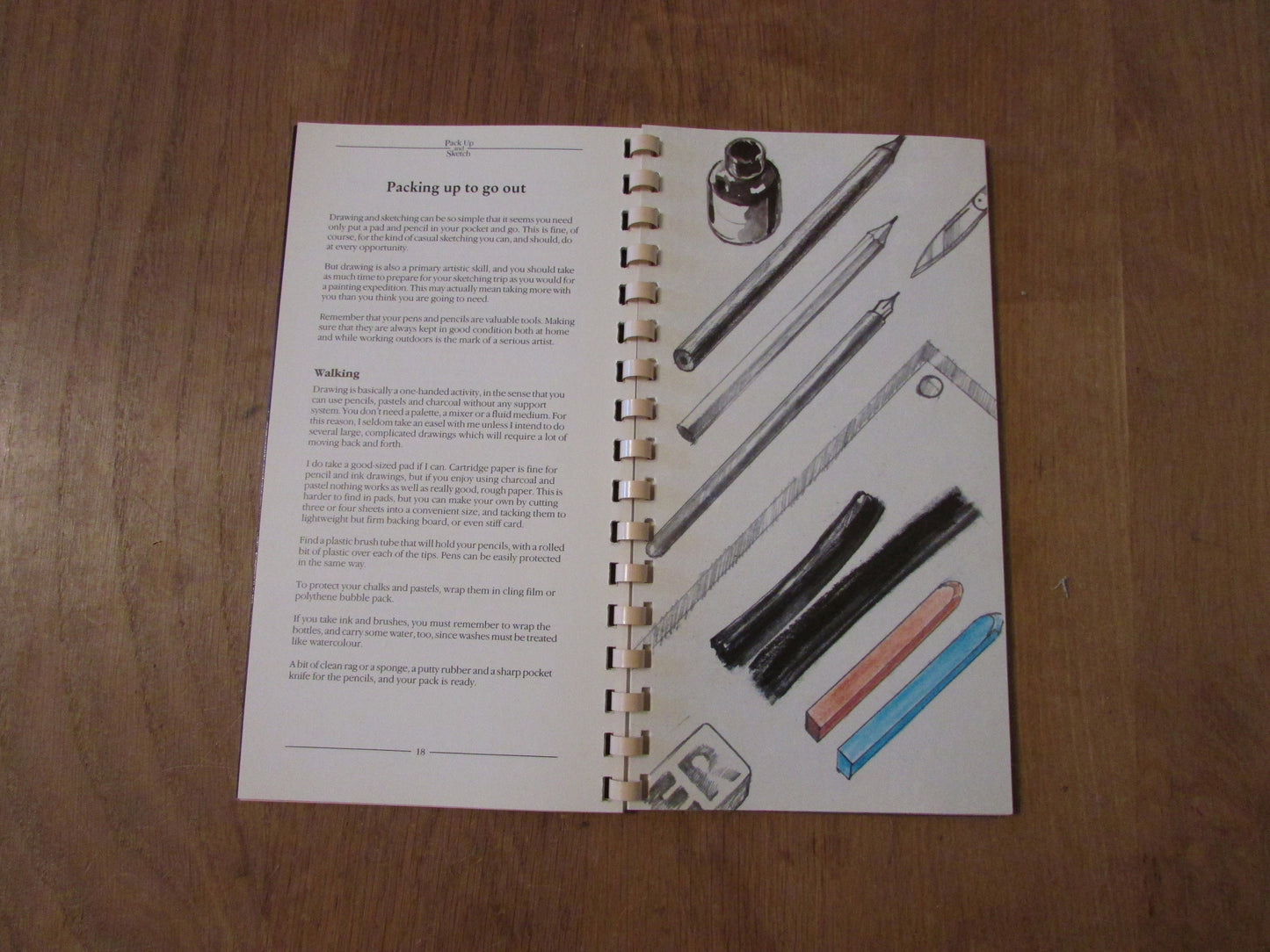 Pack Up and Sketch, by Tom Robb (Softback, 1986)