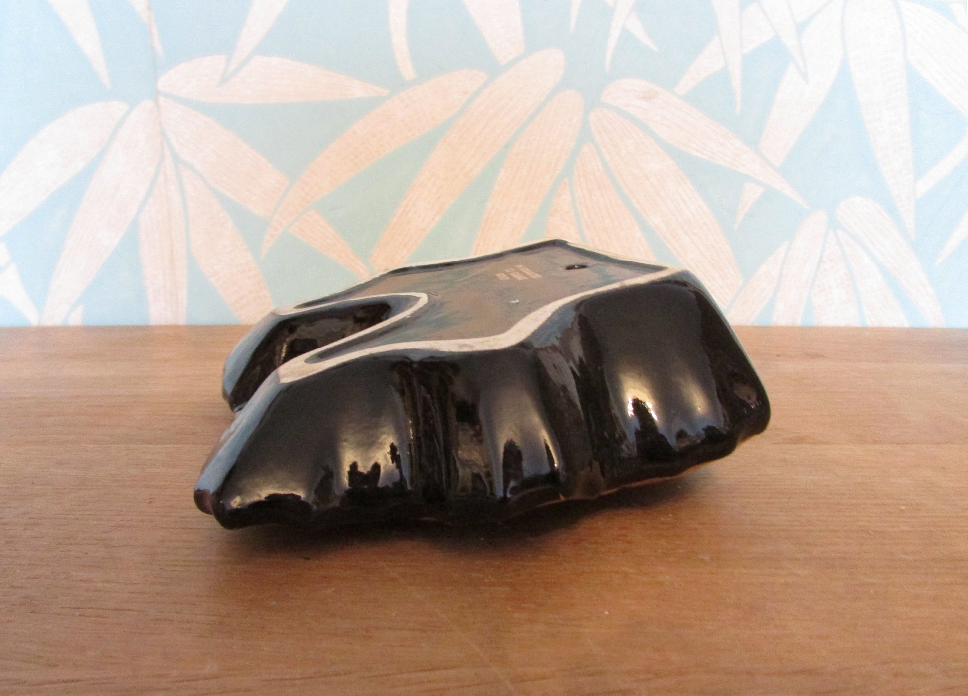 Vintage black & gold maple leaf wall pocket/vase, marked 22 carat gold