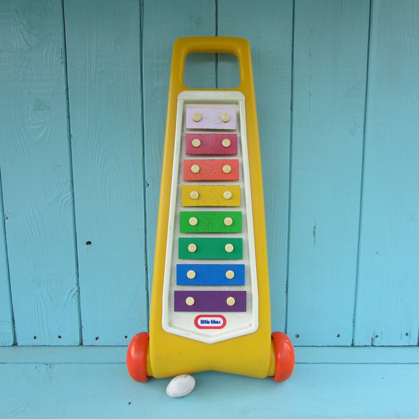 circa. 1980s Little Tikes Tap-a-Tune rolling musical xylophone toy