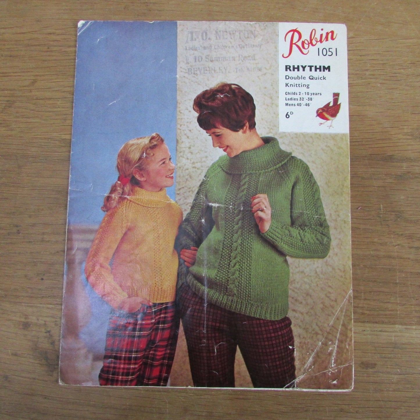 1950s Robin "Rhythm" 1051 knitting pattern for family size sweater