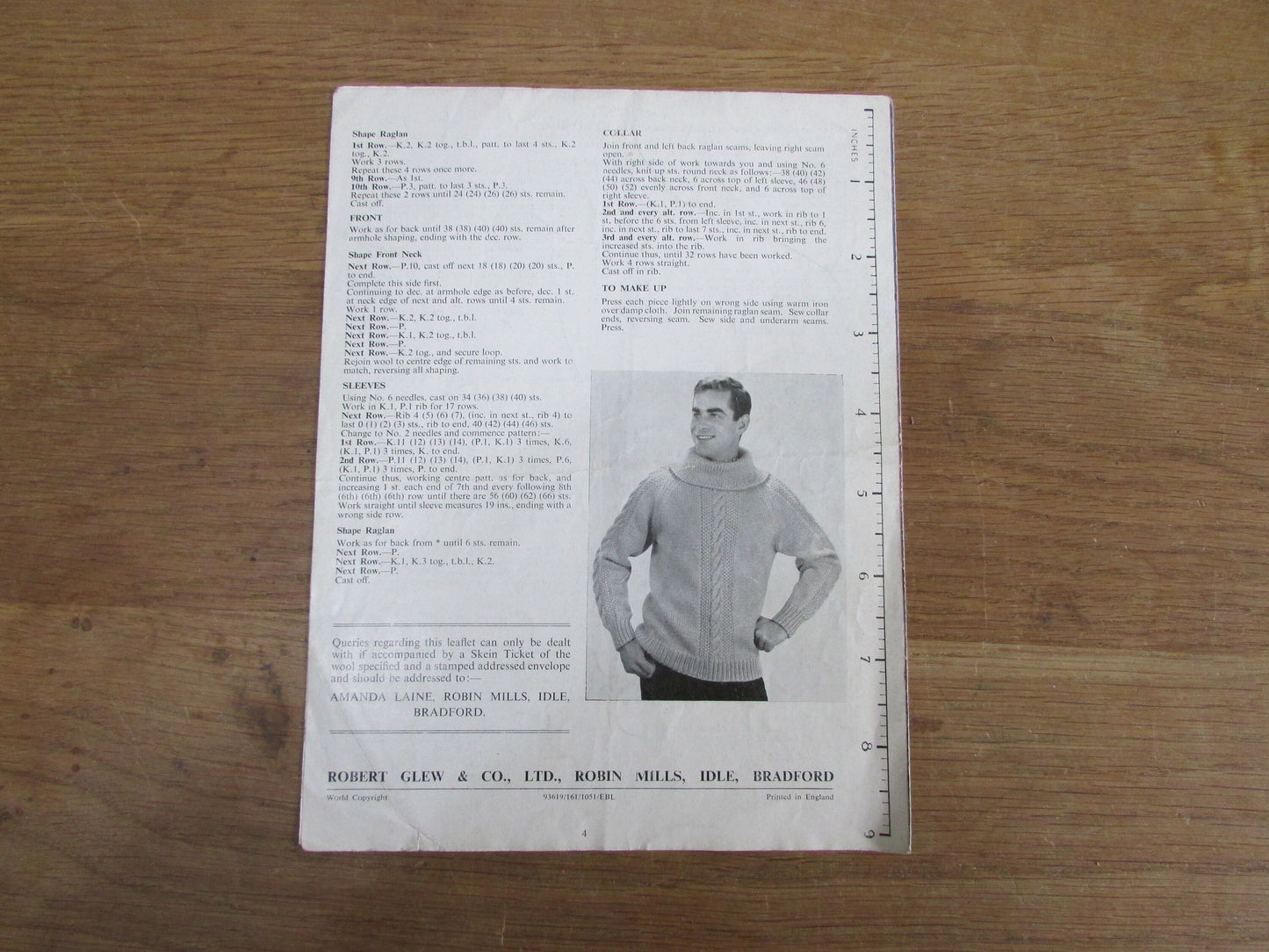 1950s Robin "Rhythm" 1051 knitting pattern for family size sweater