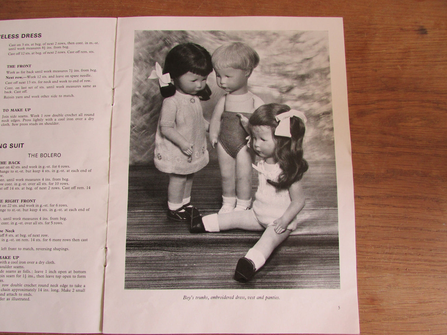 Vintage Hayfield H/15 knitting pattern booklet for dolls clothes
