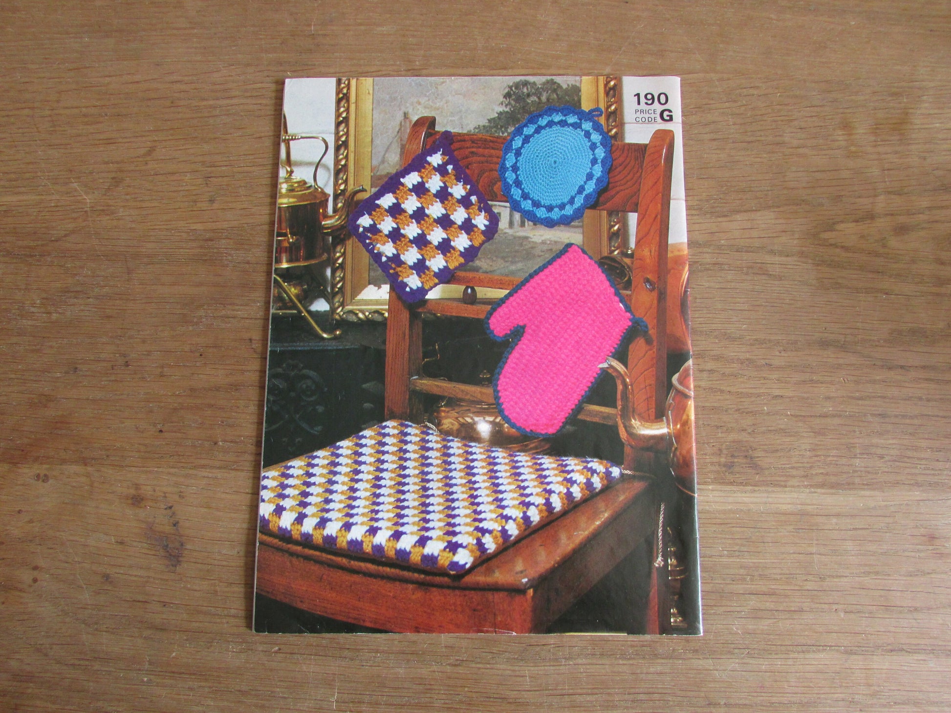 1974 Patons Gift Time 190: over 40 ideas for gifts & bazaars