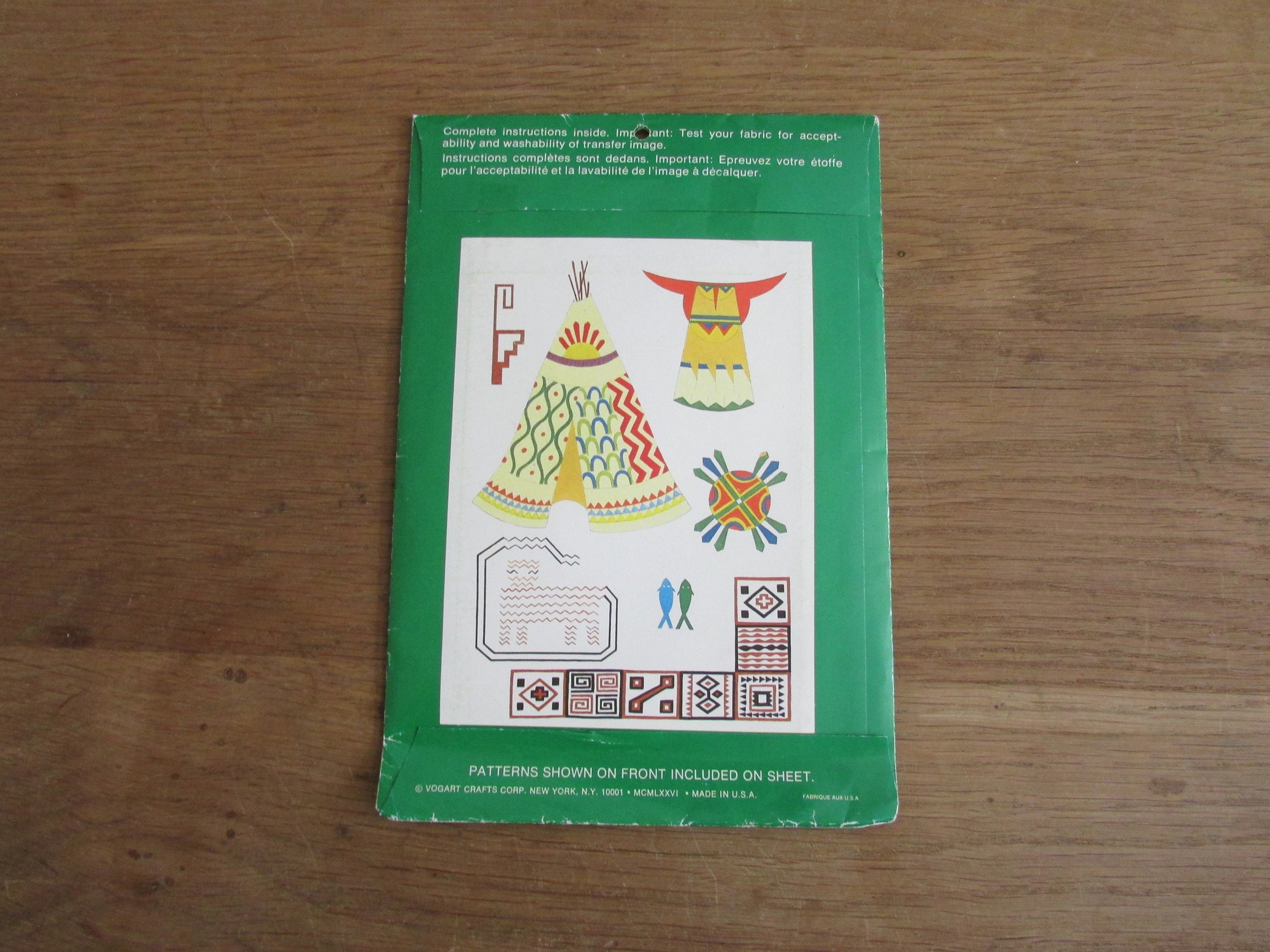 Uncut 1976 VOGART 758 iron-on repeat transfer patterns, Native American (complete)