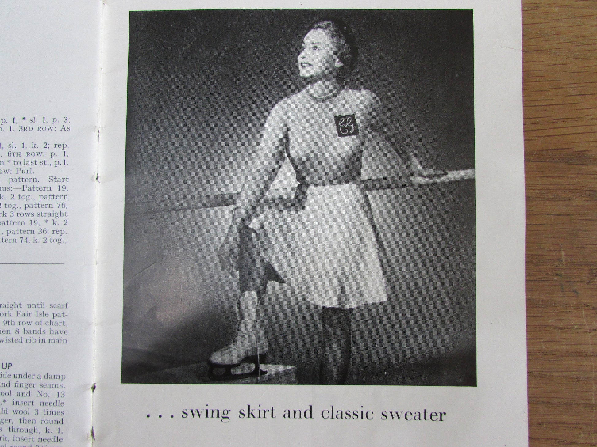 1940s Stitchcraft Under Twenty Teen-age Hand Knits pattern booklet