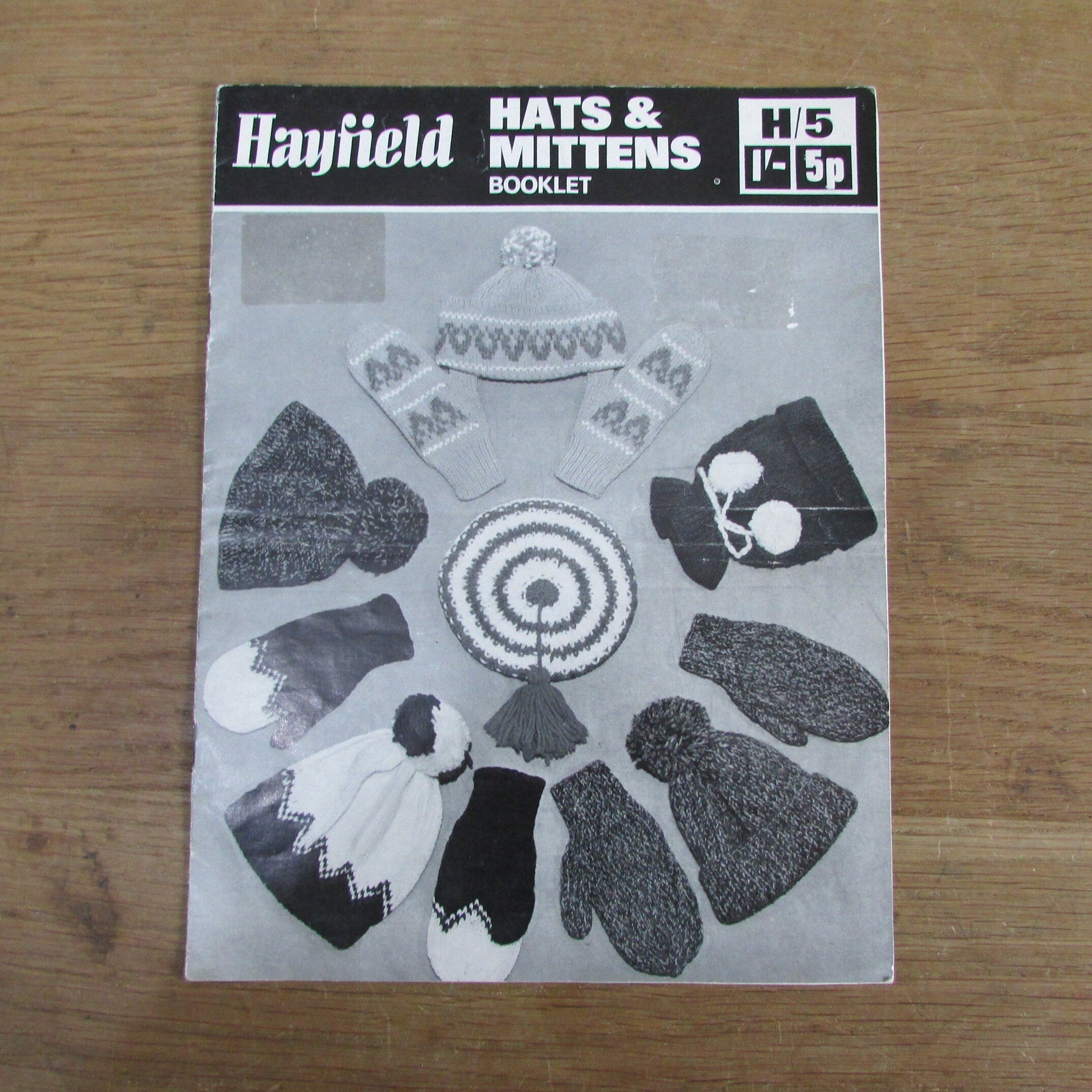 Vintage Hayfield H/5 Hats & Mittens knitting booklet