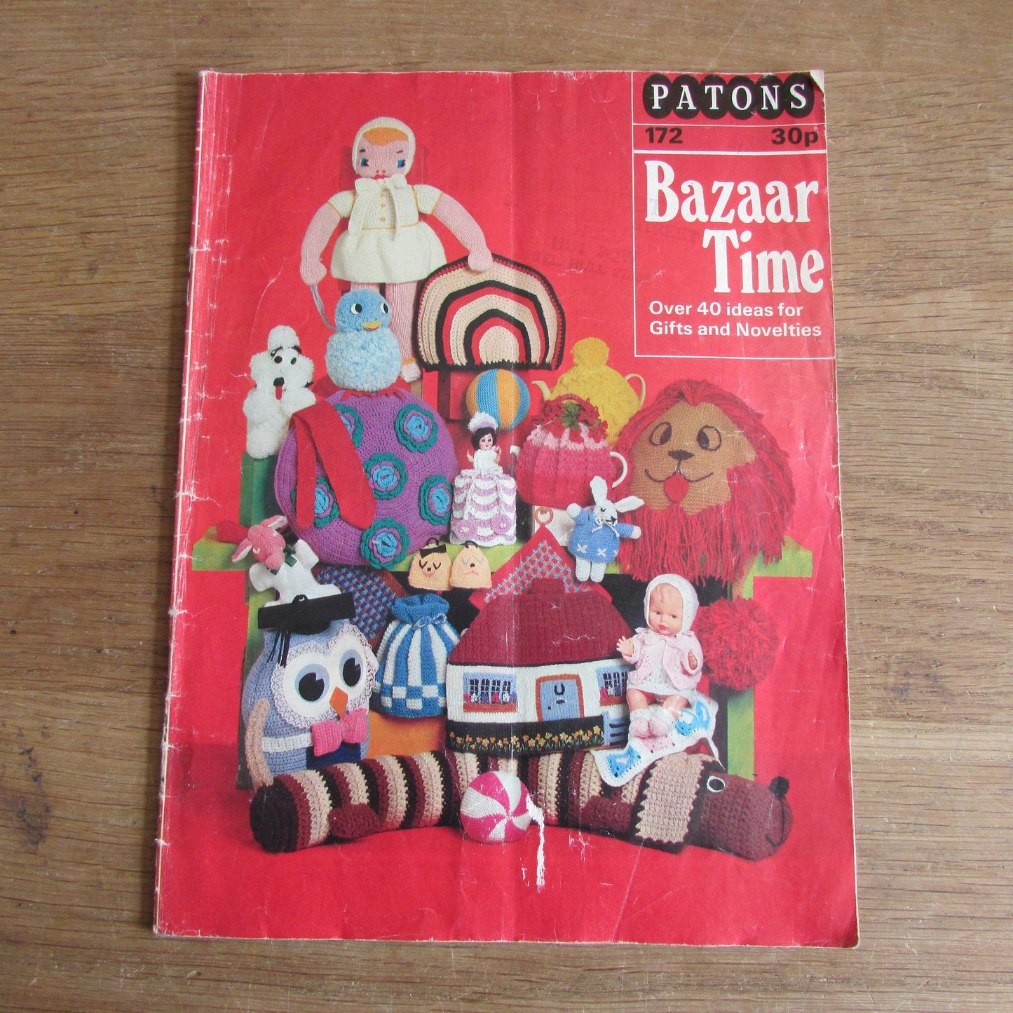 1970s Patons No.172 Bazaar Time: over 40 ideas for gifts & novelties