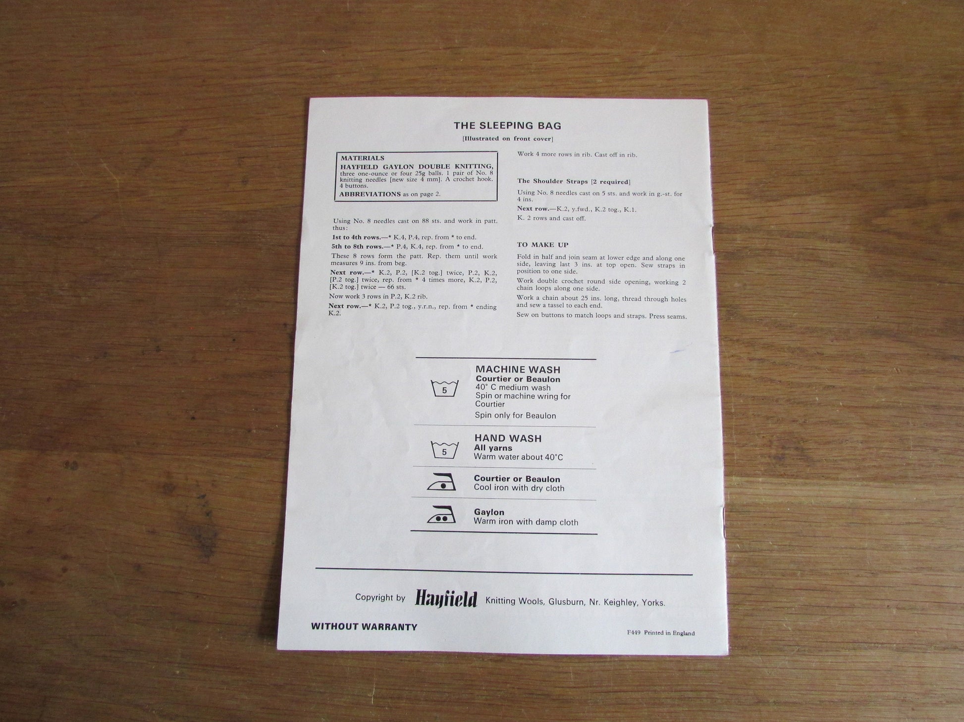 Vintage Hayfield H/15 knitting pattern booklet for dolls clothes
