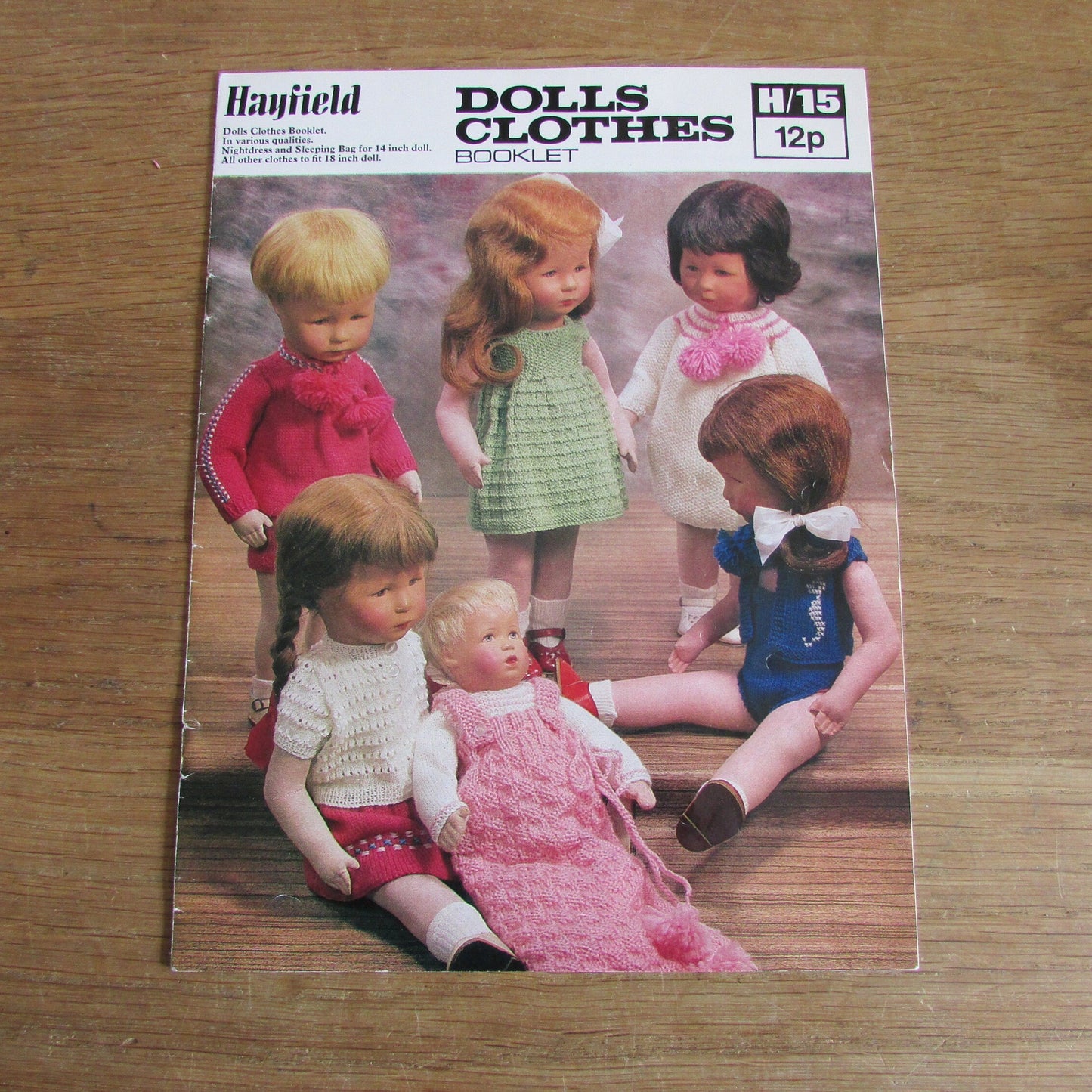 Vintage Hayfield H/15 knitting pattern booklet for dolls clothes