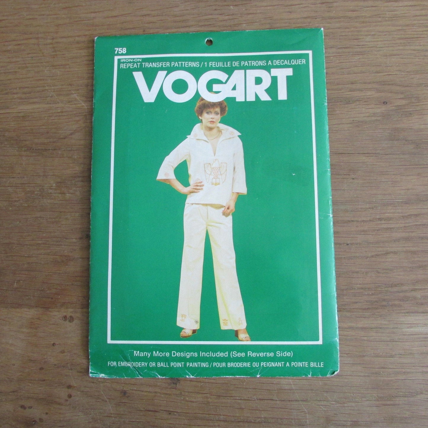 Uncut 1976 VOGART 758 iron-on repeat transfer patterns, Native American (complete)