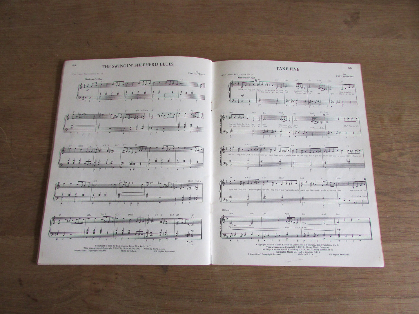 62 Top Pops Easy Piano Easy Organ sheet music (Softback, 1960s)