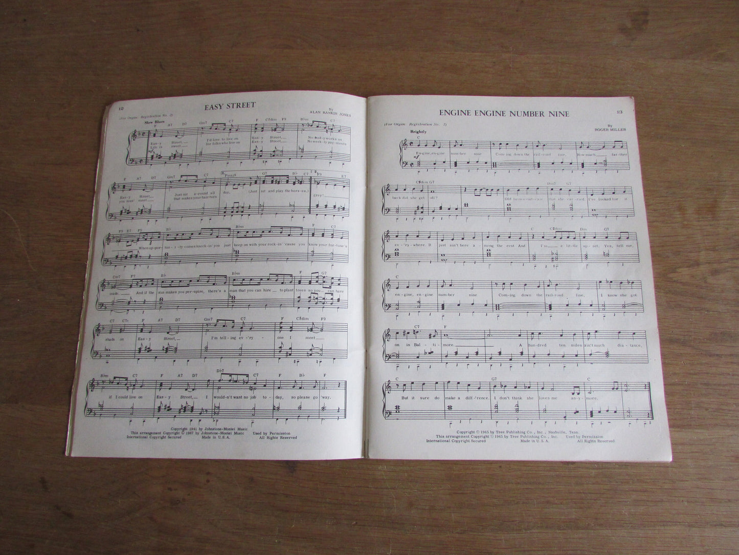 62 Top Pops Easy Piano Easy Organ sheet music (Softback, 1960s)