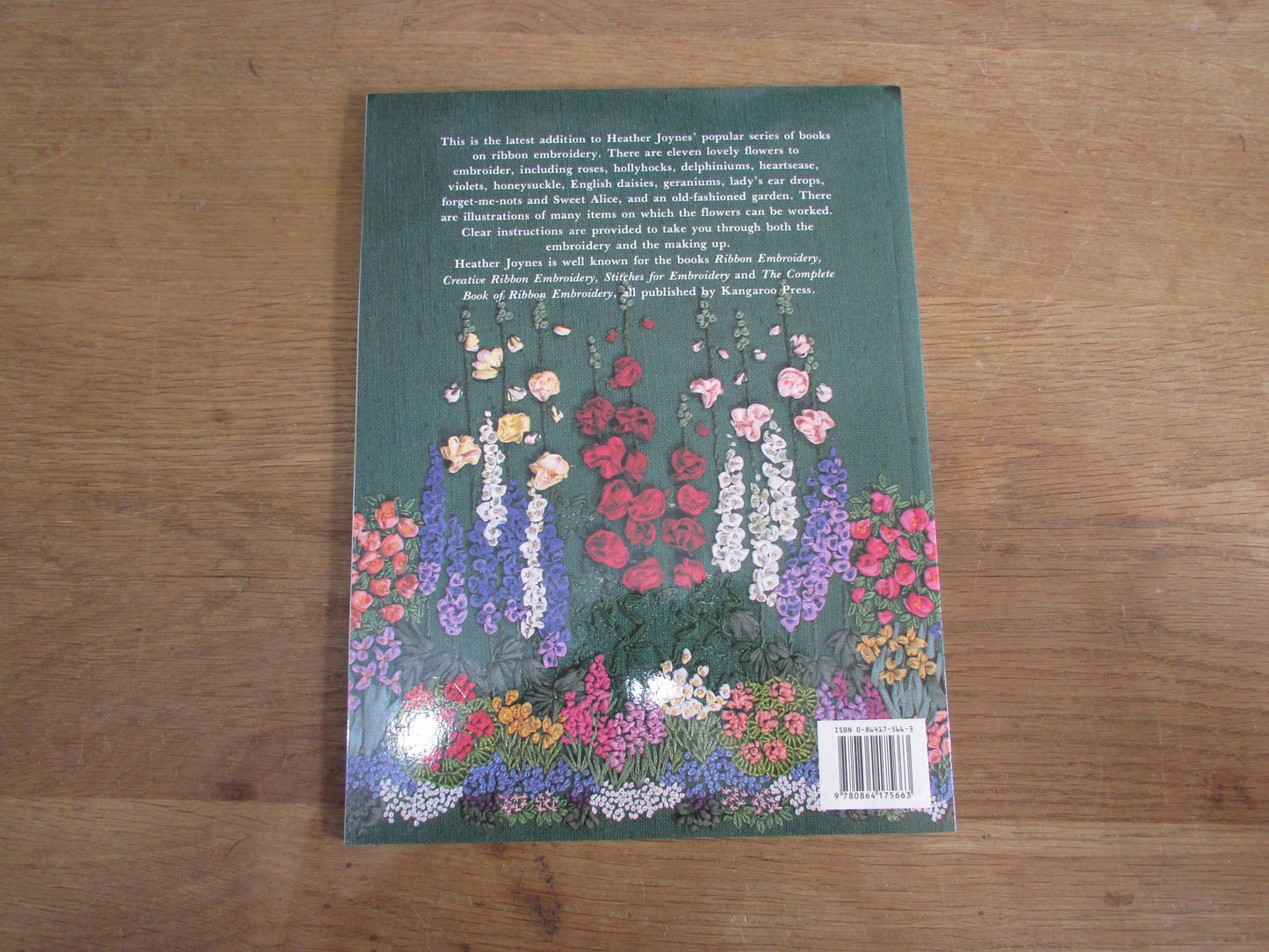 Old-Fashioned Flowers in Ribbons & Threads, by Heather Joynes (Softback, 1995)