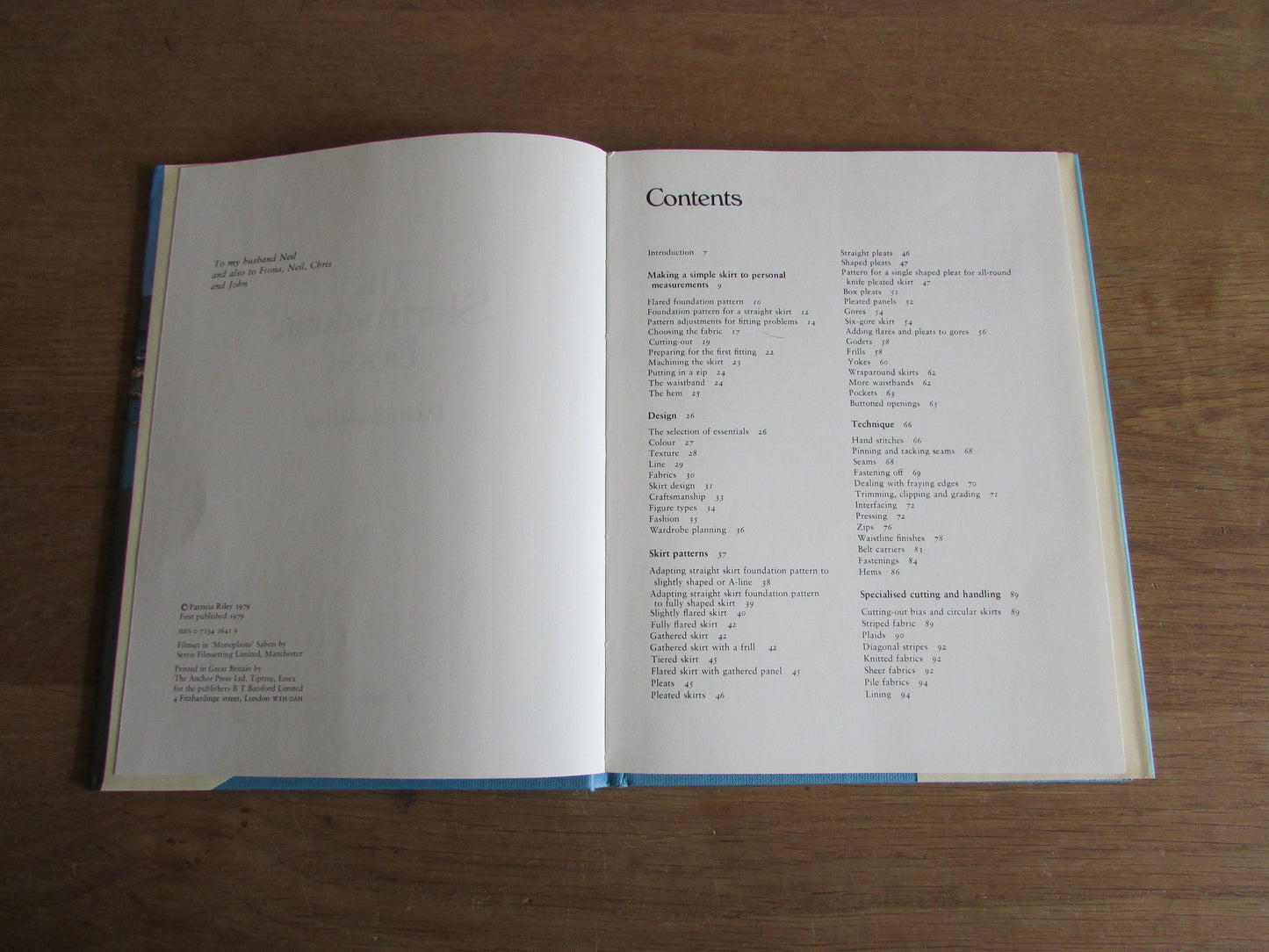 The Skirtmaking Book, by Patricia Riley (Hardback, 1979)