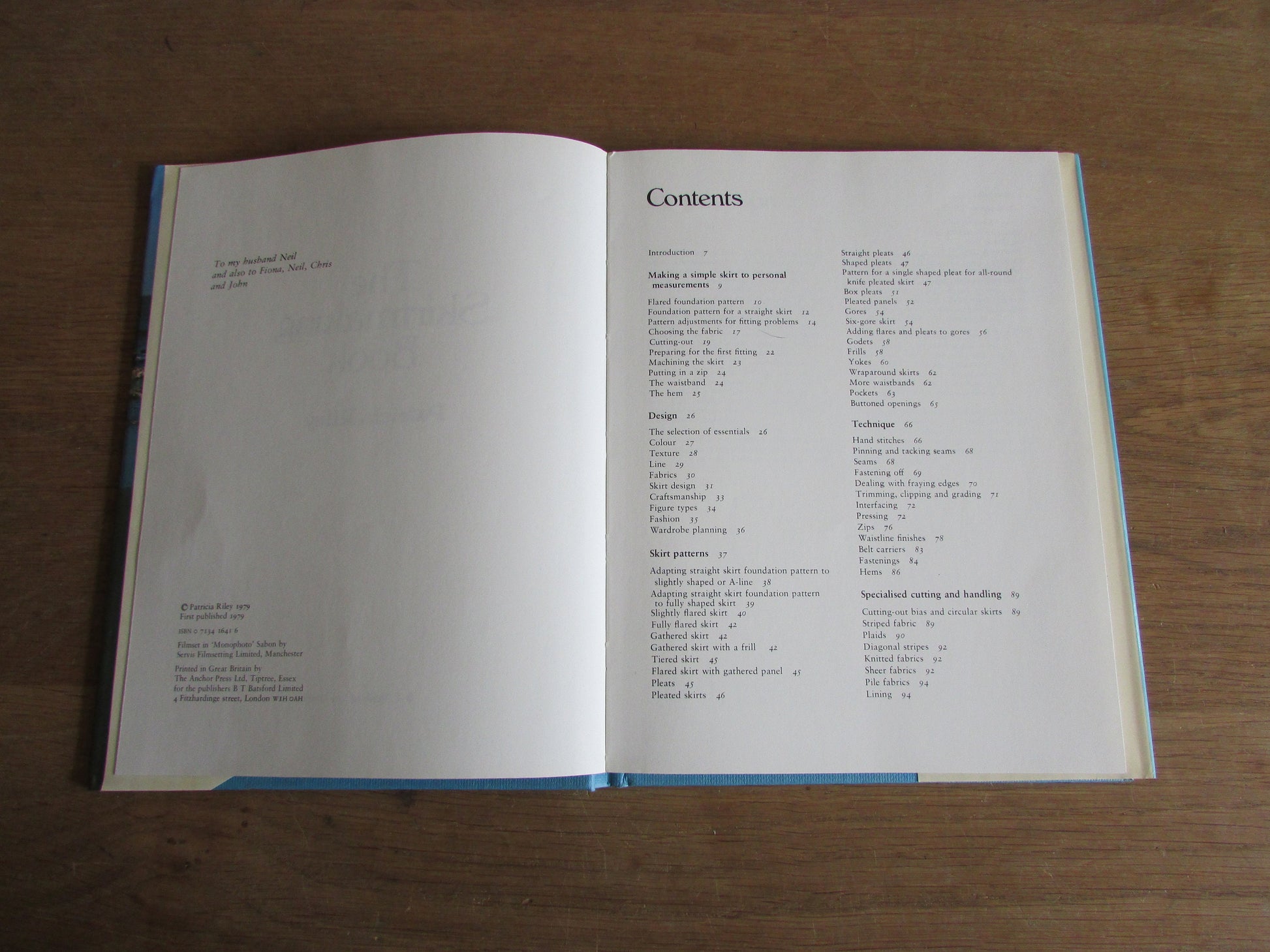 The Skirtmaking Book, by Patricia Riley (Hardback, 1979)