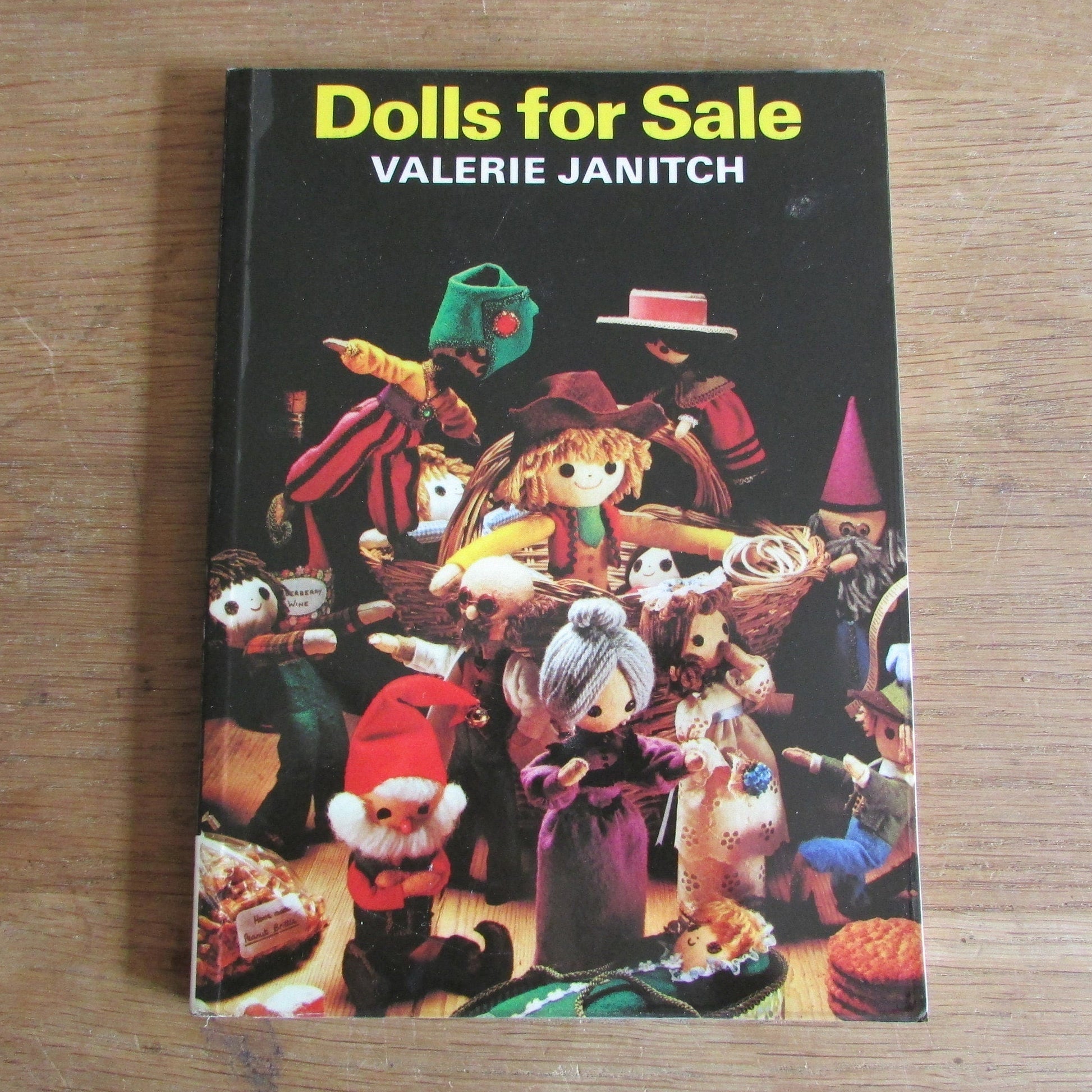Dolls for Sale, by Valerie Janitch (Softback, 1980)